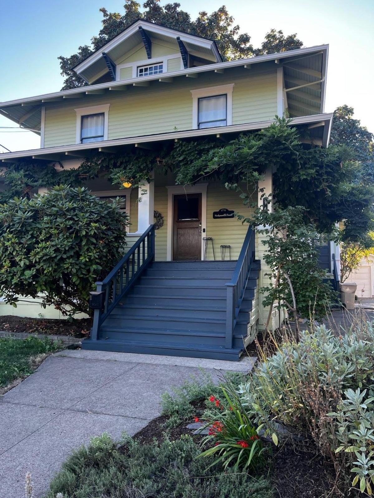 Monteith Hideaway In Downtown Monteith District Villa Albany Exterior photo